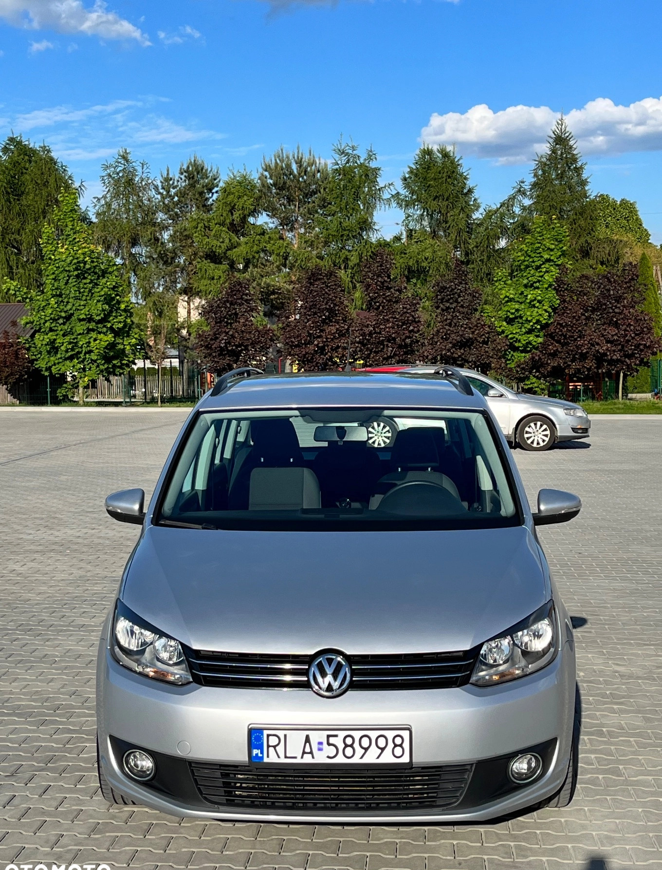 Volkswagen Touran cena 32000 przebieg: 176500, rok produkcji 2011 z Łańcut małe 191